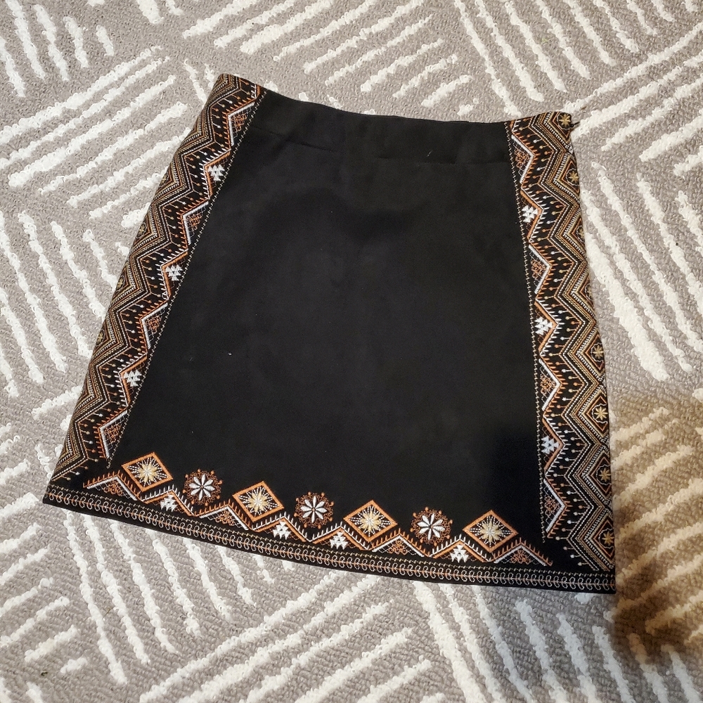 Suede style skirt with pockets